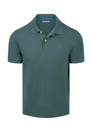 Dunkelgrünes Polohemd mit kurzen Ärmeln, zwei weißen Knöpfen und kleinem blauem Logo auf der linken Brust.