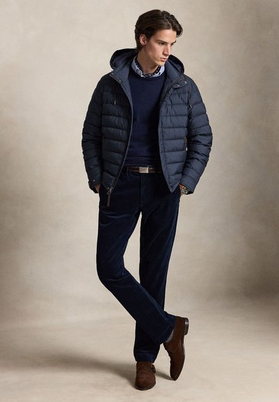 Polo Ralph Lauren FLAT FRONT - Stoffhose - aviator navy