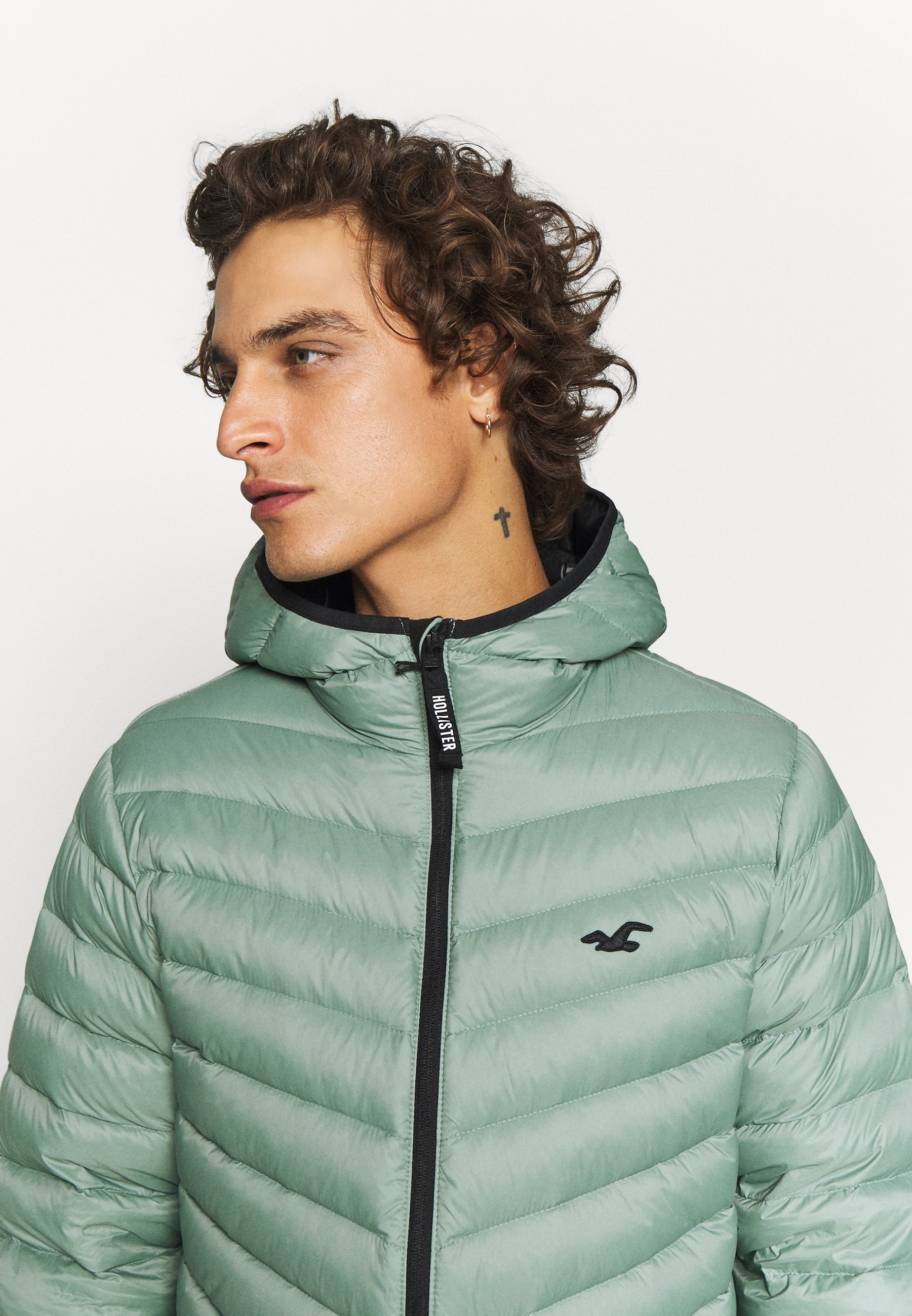 Hollister Co. PUFFER SAGE Dunjakke sage Zalando.no Black Diamond ACCESS HOODY Dunjakke deep forest Zalando.no