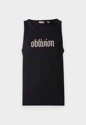 Mustmustest musta mustavärviga must top, millel on julge valge gooti stiilis tekst "oblivion" keskendatud esiosale. Sujuv tekstuur, ilma varrukateta disain.