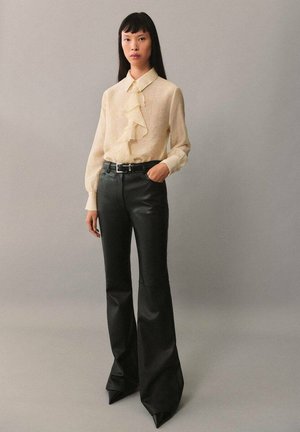 Button-down blouse - off-white