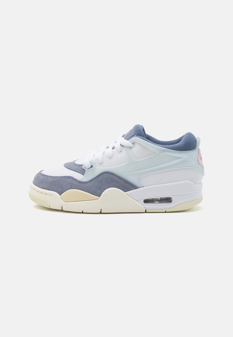 Light blue and gray sneaker featuring suede and mesh materials, a rounded shape, white laces, and an air cushion in the sole.