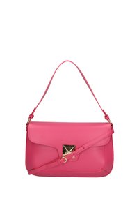 Borsa a tracolla in pelle rosa con una texture liscia, caratterizzata da dettagli in metallo dorato sulla patta e una tracolla regolabile per maggiore versatilità.