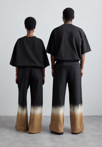 Feng Chen Wang UNISEX - Dresside alumine osa - black
