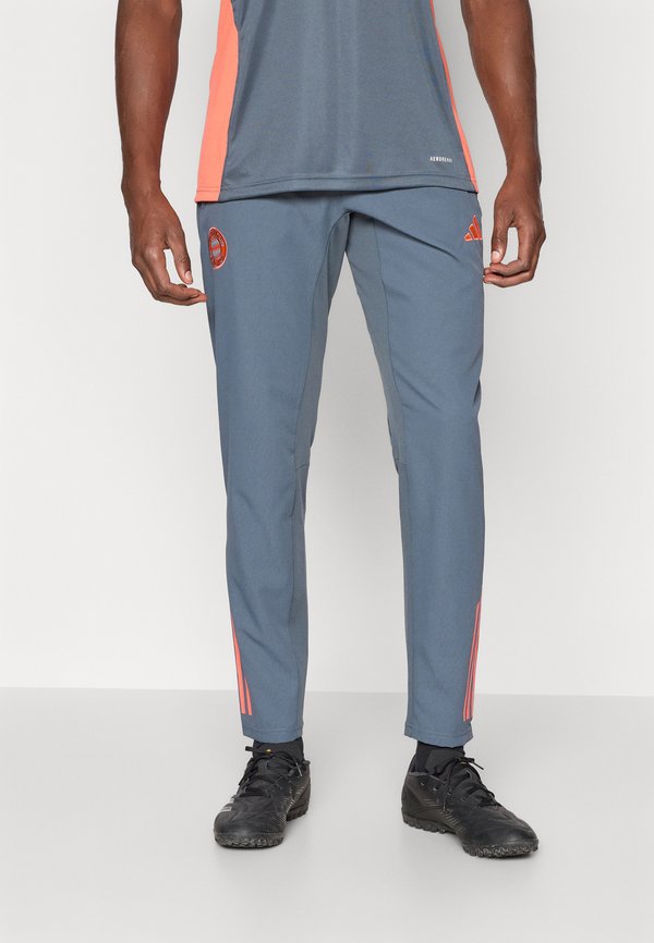 FC BAYERN TIRO25 COMPETITION PRESENTATION PANTS - Vereinsmannschaften - bold onix