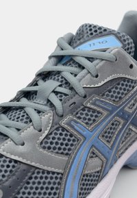 ASICS SportStyle GEL 1130 UNISEX - Športni copati - gravel/pure silver