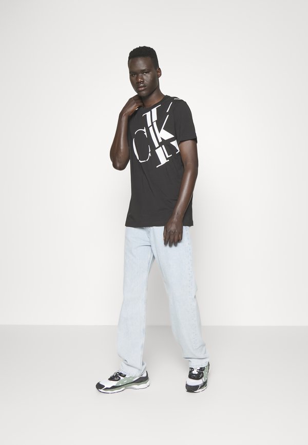 REGULAR FIT SCATTERED LOGO - Print T-shirt4