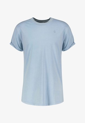 Hellblaues Baumwoll-T-Shirt mit kurzen hochgekrempelten Ärmeln, rundem Halsausschnitt und einem dezenten Logo auf der Brust. Glatte Textur, lockere Passform.