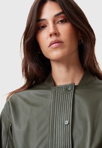 AllSaints SOFI  - Bomberjacks - green