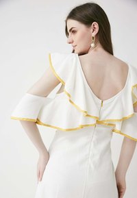 Thumbnail Image 4