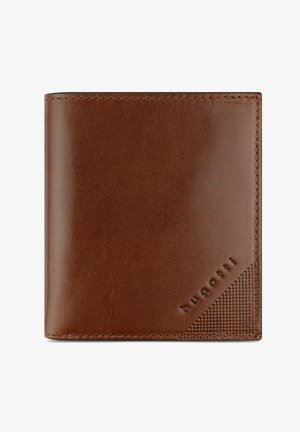 Portafoglio in pelle marrone con texture liscia e un accento a motivo. Presenta un logo impresso e bordi cuciti. Forma quadrata, design compatto.