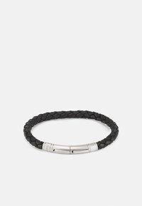 Bracelet en cuir tressé noir avec un fermoir en métal argenté élégant, présentant une finition lisse et un design minimaliste.