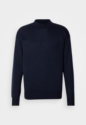 Granatowy sweter, wysoki półgolf, długie rękawy, ribbowane mankiety i dół. Gładka tekstura, lekki materiał, dopasowany fason.