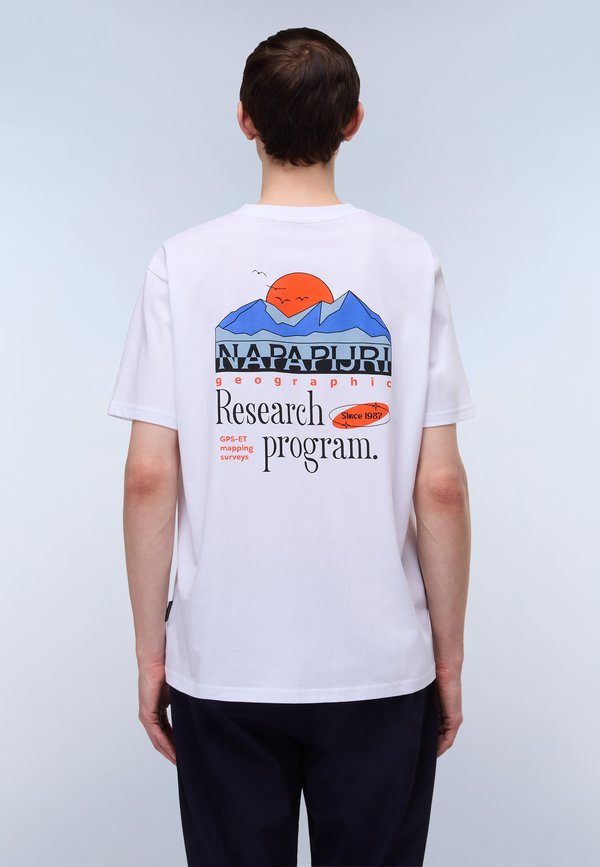 QUEST - Print T-shirt