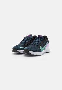 Nike Performance W NIKE SUPERREP GO 3 FLYKNIT - Sapatilha de treino - black/green glow/armory navy/vivid purple/lilac