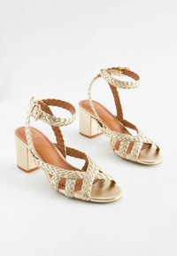 Next FOREVER COMFORT REGULAR FIT - Sandaalid - gold