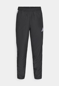 Μαύρο αθλητικό παντελόνι από ελαφρύ υλικό, με ελαστική μέση, στενές γραμμές στα πόδια και λευκές πλευρικές ρίγες με λογότυπα.