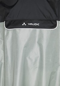 Vaude COVERO PONCHO II UNISEX - Vodoodporna jakna - lightgrey