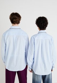 Sister Jane SALOON SCALLOP UNISEX - Overhemdblouse - blue