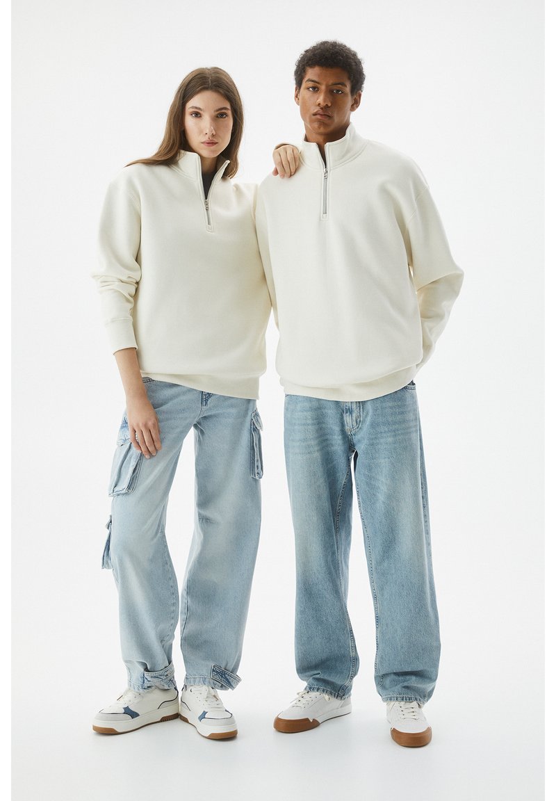 PULL&BEAR BASIC COLOURED ZIPUP NECK Sweatshirt beige Zalando.dk