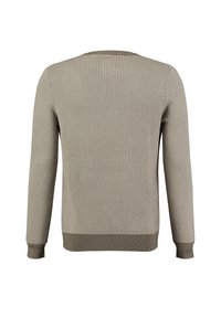 Beige trui met een gestructureerd breipatroon, geribbelde manchetten en zoom, en een ronde halslijn. De achterkant heeft hetzelfde ontwerp.