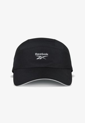 Casquette de baseball noire avec visière courbée et logo blanc Reebok au centre devant.