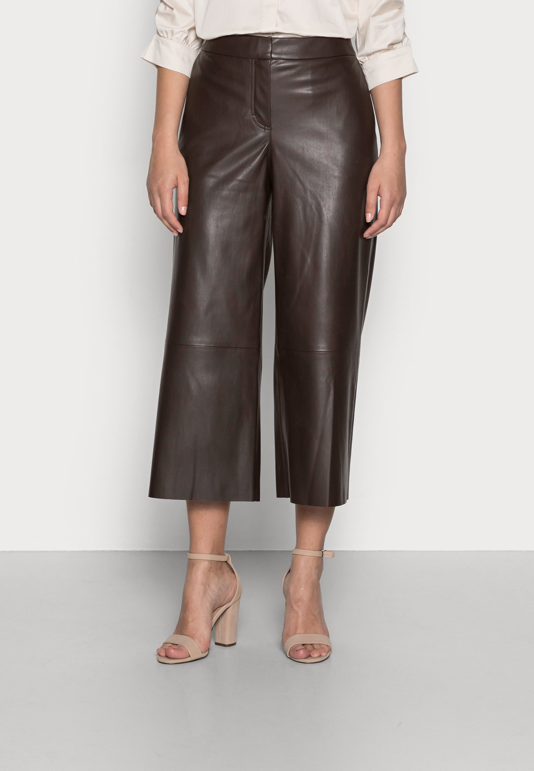 someday. CHANG - Leather trousers 