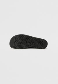Thumbnail Image 5