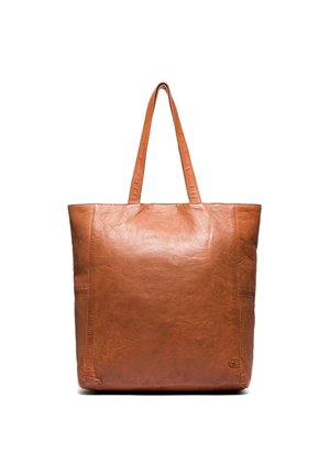 Braune Leder-Totetasche mit glatter Textur, offenem Design und zwei langen Griffen. Verfügt über minimale Nähte und ein dezentes Logodetail.