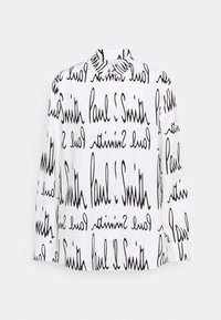 Witte lange mouwen shirt met een zwarte handgeschreven opdruk met "Paul Smith." Klassieke kraag en knoopsluiting aan de voorkant.