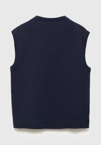 Námořnický bezrukávový svetr, pletená textura, kulatý výstřih, ribbová manžeta a otvory pro ruce. Jednoduchý design bez dalších akcentů či vzorů.