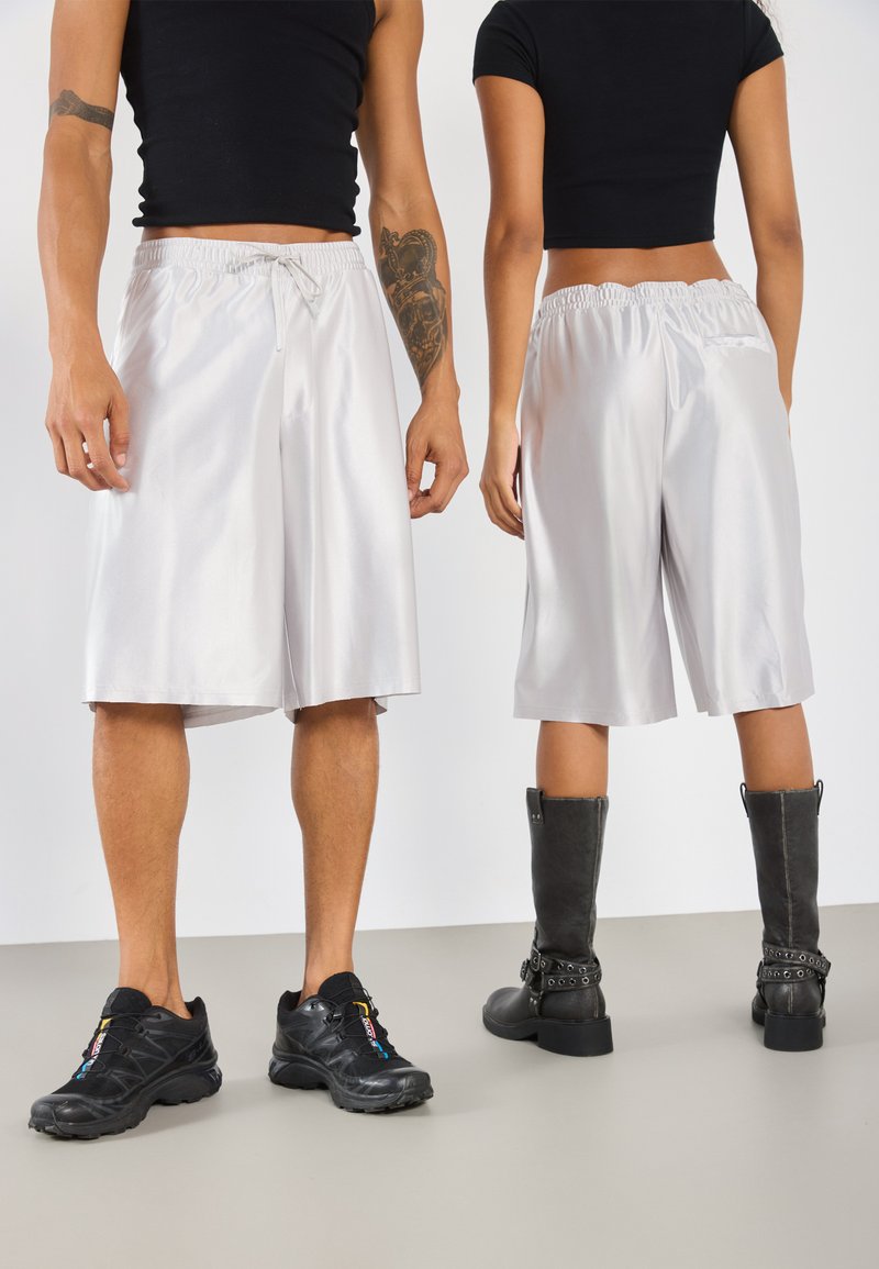 YOURTURN by Zalando - UNISEX - Shorts - silver-colored, Enlarge