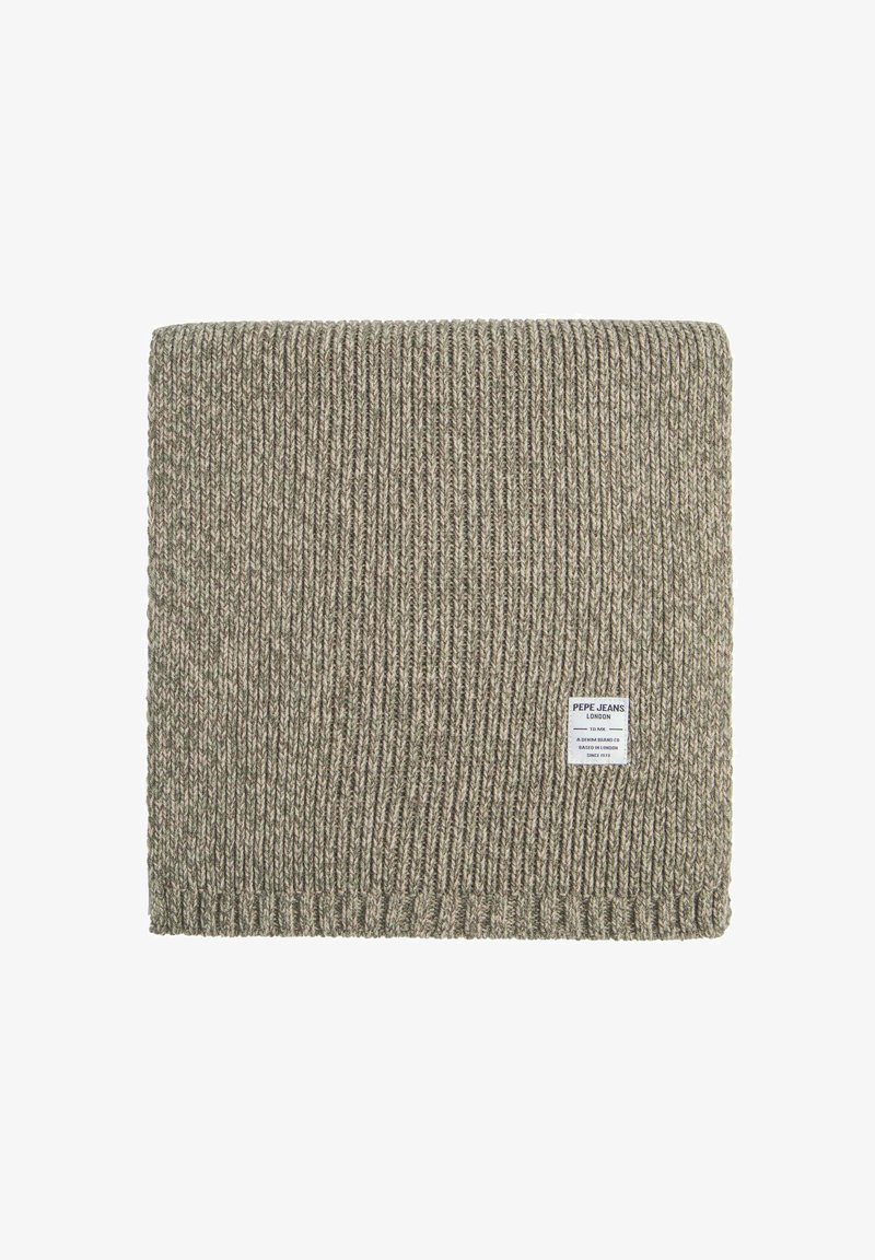 Bufanda de color gris verdoso tejido a punto con textura acanalada, que presenta una pequeña etiqueta con el logotipo "Pepe Jeans London" en la esquina inferior.
