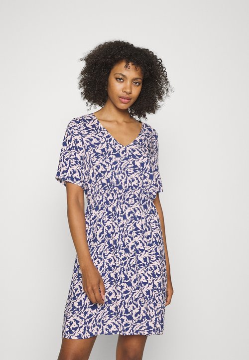 Robes en ligne | ZALANDO - Page 3