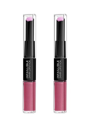 Duo de rouge à lèvres infaillible 24 heures avec tubes transparents. L'un a un embout en forme de bullet rose ; les deux présentent une base rose brillante avec des paillettes.
