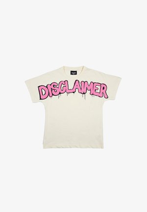 Maglietta bianca a maniche corte con grande scritta rosa in stile graffiti "DISCLAIMER" contornata di nero sul petto, con effetto gocce di vernice.