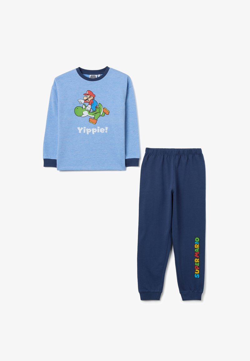 Maglietta a maniche lunghe in cotone blu con grafica di Mario su Yoshi, testo "Yippie!" sottostante. Pantaloni con elastico in vita di colore blu navy con dettagli "SUPER MARIO".
