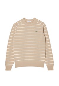 Beige pletený svetr s bílými pruhy, žebrovanými manžetami a lemem, kulatým výstřihem a zeleným logem na levé hrudi. Měkká textura a klasický střih.