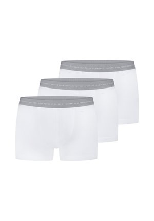 Drei weiße Boxer-Shorts mit grauen Bunds, jeder Bund mehrfach bedruckt mit dem Satz „ICH AKZEPTIERE IHRE DATENSCHUTZBEDINGUNGEN.“