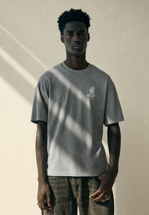 Bershka, PRINT T-SHIRT - Tričko s potlačou - grey