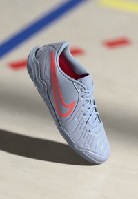 Nike Performance TIEMPO LEGEND 10 CLUB - Indendørsfodboldstøvler - blue eclipse/black