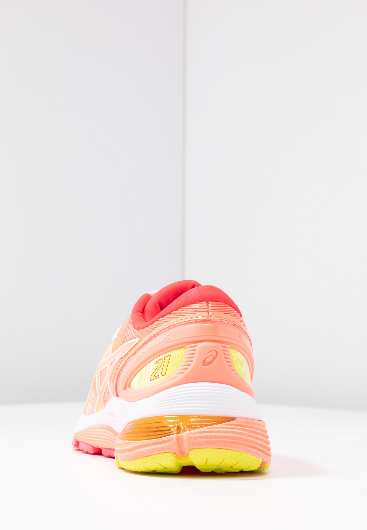 ASICS GEL-NIMBUS 21 - Neutral running shoes - white/sun coral/white -  Zalando.ie