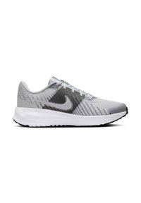 Lekkie, szare buty do biegania z siateczkową cholewką, czarnymi akcentami i białą podeszwą środkową. Wyraźne logo Swoosh po boku.