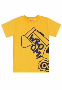 Keltainen puuvillapaita, jossa on sininen grafiikka rakennusajoneuvosta ja teksti "WROOM!" alhaalla vasemmalla. Lyhyet hihat, pyöreä kaula-aukko.