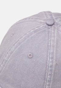 Samsøe Samsøe BACK LOGO UNISEX - Șapcă - gull gray