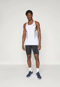 adidas Performance ADIZERO SHORT - Pieguļoši skriešanas šorti - black