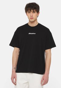 Unselected, black
