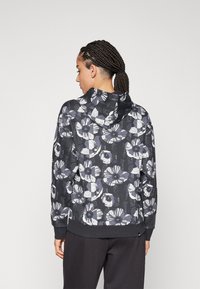 Puma CLASS ACT HOODIE  - Jersey con capucha - black