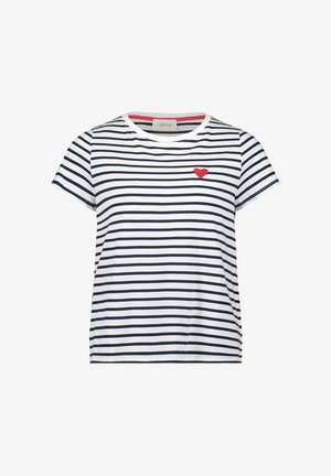 Wit T-shirt met korte mouwen, met marineblauwe horizontale strepen en een klein rood hartje geborduurd op de linkerborst.