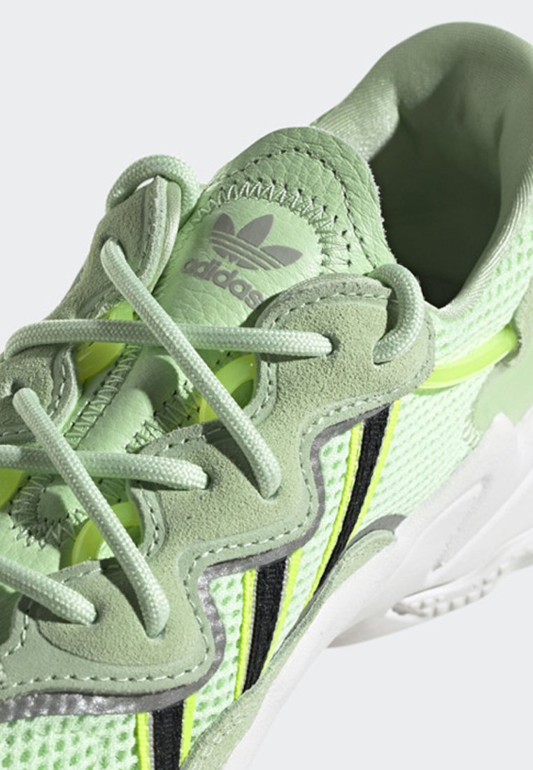 adidas Originals OZWEEGO SHOES Joggesko greengrønn adidas Grønne sko | Dame | Grønne sko på nett hos Zalando